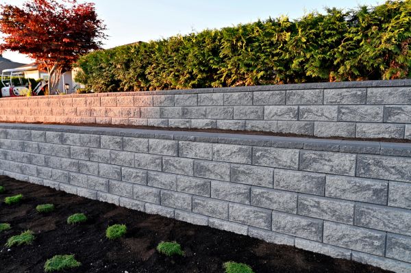 Concrete Retaining Wall Installation in Oxnard