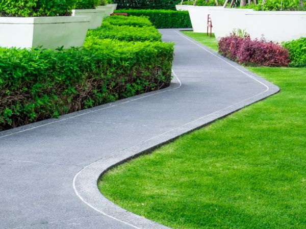 Walkway Curb Installation in Oxnard