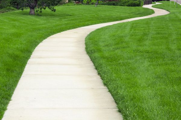 Cost of Sidewalk Paving in Oxnard