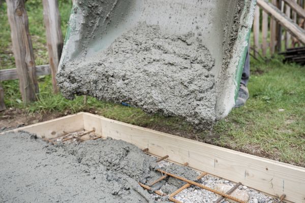 Yard Concrete Pouring in Oxnard