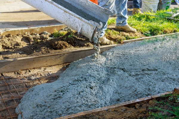 Driveway Concrete Pouring in Oxnard